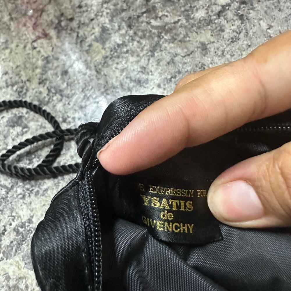 Givenchy Black Crossbody Mini Bag with Gold Logo Givenchy Ysatis - Picture 2 of 3